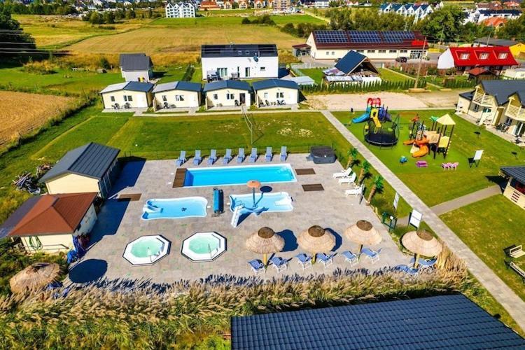 Holiday Resort, Ustronie Morskie Exteriér fotografie